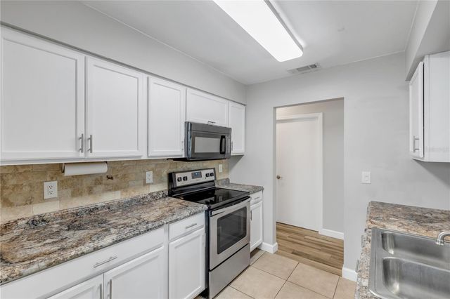 240 BOB WHITE COURT 240, Daytona Beach, FL 32119