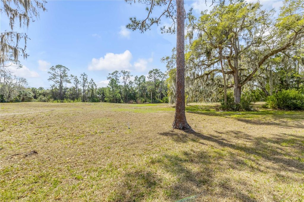 Image 37 of property listing at 240 BOB WHITE COURT 240, Daytona Beach, FL 32119