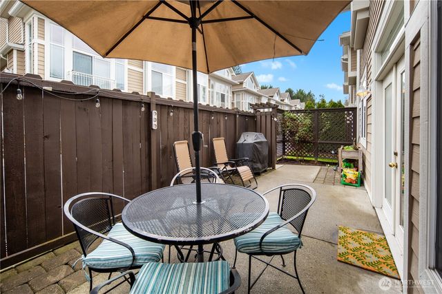 8630 113th Lane NE, Kirkland, WA 98033