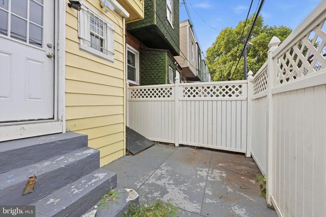 4526 OLD YORK RD, Philadelphia, PA 19140