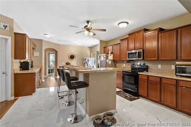 40 Sedgefield Lane, Spring Lake, NC 28390