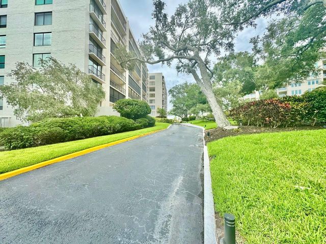 220 BELLEVIEW BOULEVARD 311, Clearwater, FL 33756