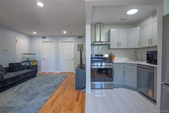 103-02 42nd Avenue 4D, Corona, NY 11368
