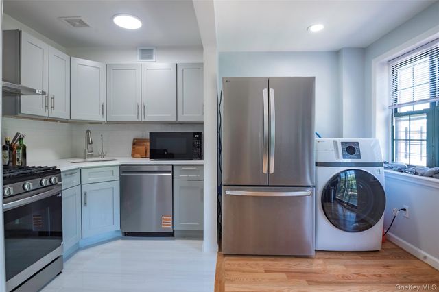103-02 42nd Avenue 4D, Corona, NY 11368