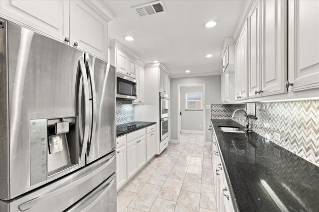 5264 Sherman Drive, The Colony, TX 75056