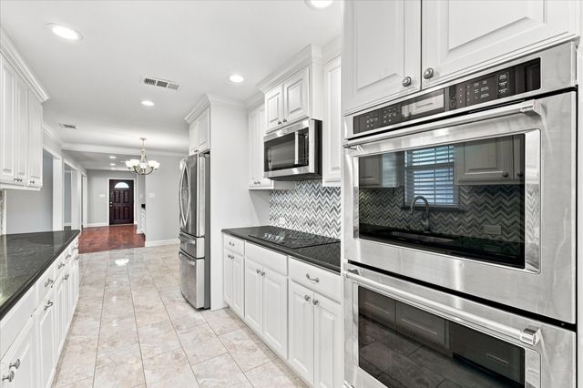 5264 Sherman Drive, The Colony, TX 75056