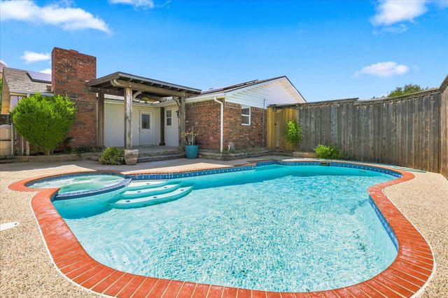 5264 Sherman Drive, The Colony, TX 75056