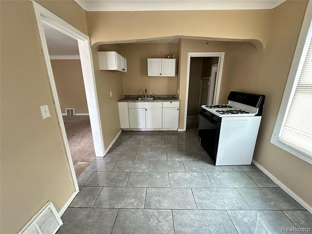 11380 Asbury Park, Detroit, MI 48227