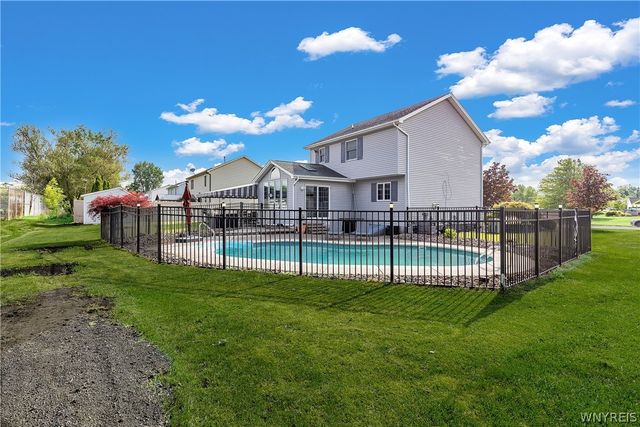 7134 Marigold Drive, Wheatfield, NY 14120