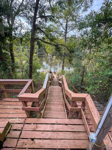 2325 Blairs Landing Rd, Karnack, TX 75661