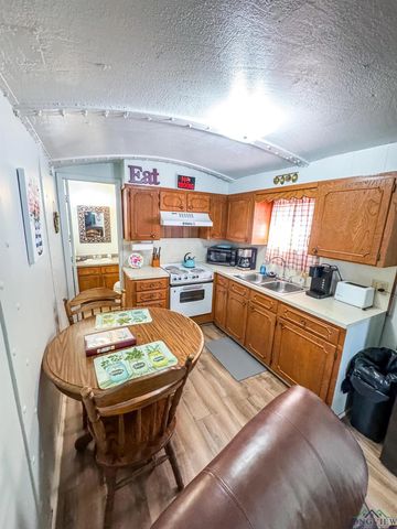 2325 Blairs Landing Rd, Karnack, TX 75661