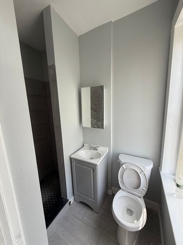 76 Walnut Park 4, Boston, MA 02119