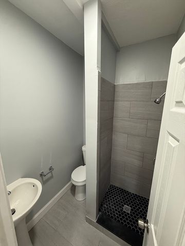 76 Walnut Park 4, Boston, MA 02119