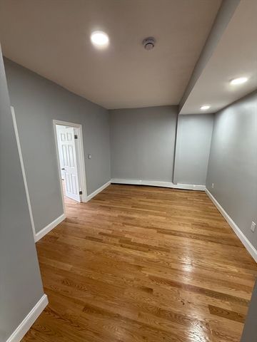 76 Walnut Park 4, Boston, MA 02119