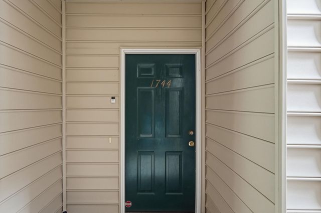 1744 Wyngate Circle, Mount Pleasant, SC 29466