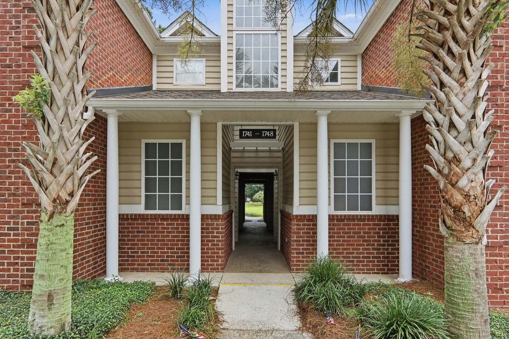 1744 Wyngate Circle, Mount Pleasant, SC 29466