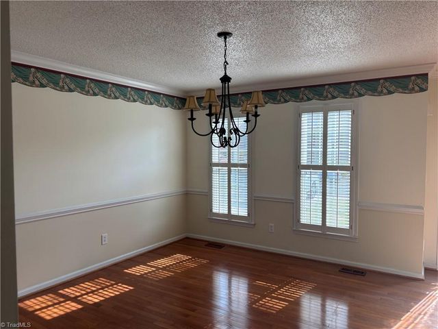 3219 Overlook Court, Burlington, NC 27215