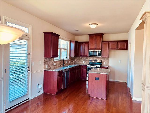 3315 Sardis Bend Drive, Buford, GA 30519