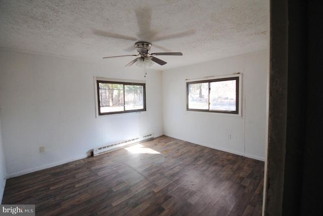 411 CARDINAL DR, Front Royal, VA 22630