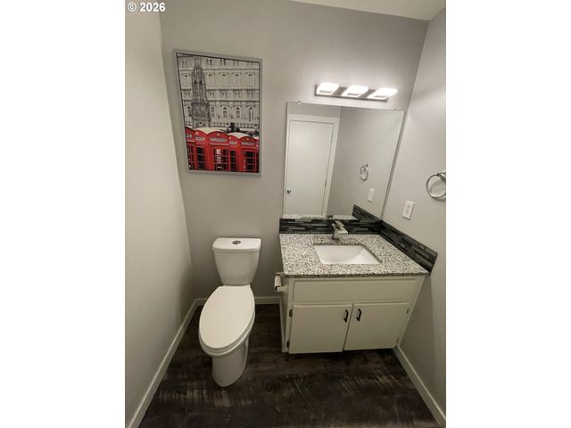 12528 Se TAGGART St, Portland, OR 97236