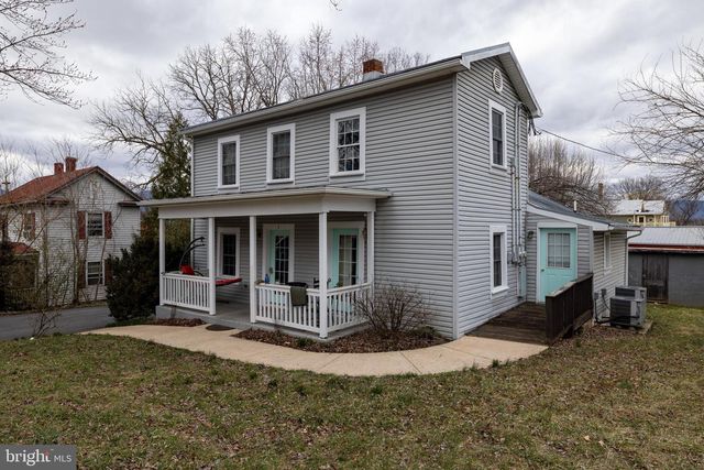 115 E PAGE STREET, Luray, VA 22835