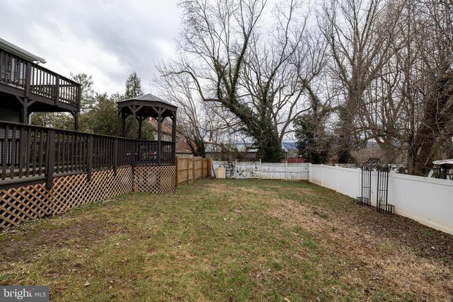 115 E PAGE STREET, Luray, VA 22835