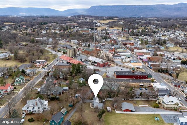 115 E PAGE STREET, Luray, VA 22835