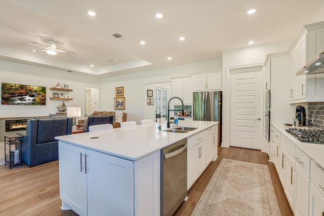 110 Diamond Point RD, Georgetown, TX 78633