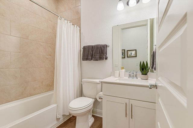 110 Diamond Point RD, Georgetown, TX 78633