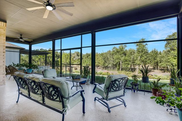 110 Diamond Point RD, Georgetown, TX 78633