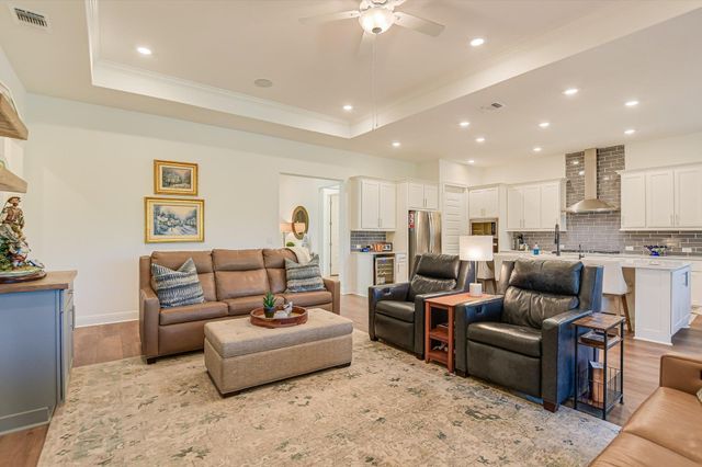 110 Diamond Point RD, Georgetown, TX 78633