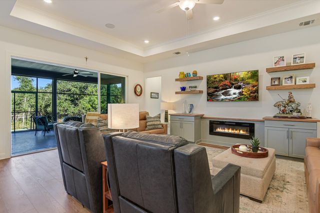 110 Diamond Point RD, Georgetown, TX 78633