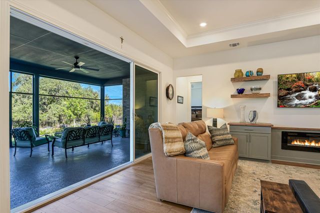 110 Diamond Point RD, Georgetown, TX 78633