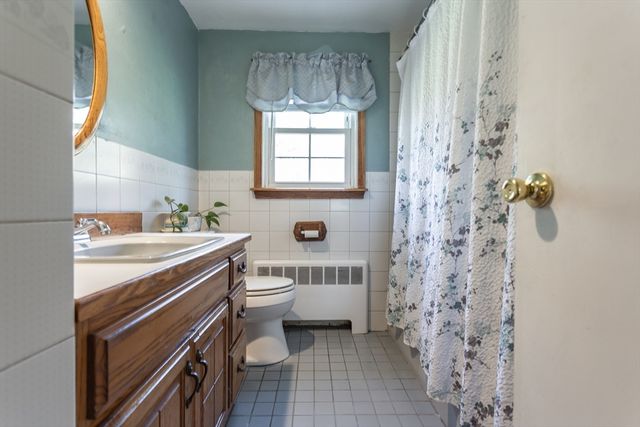 2 Meadow Brook Rd, Raynham, MA 02767