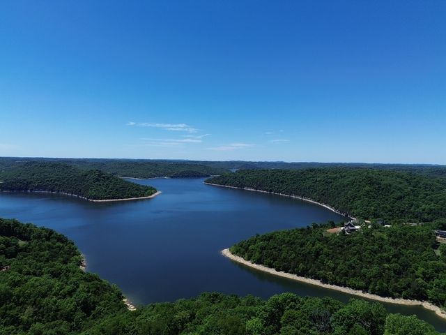 705 Harbor Pointe Dr, Silver Point, TN 38582