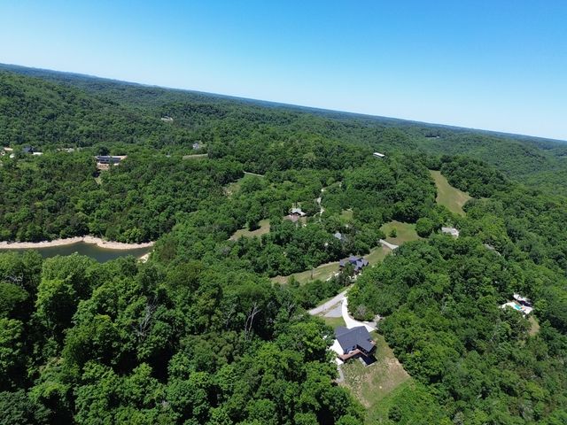 705 Harbor Pointe Dr, Silver Point, TN 38582