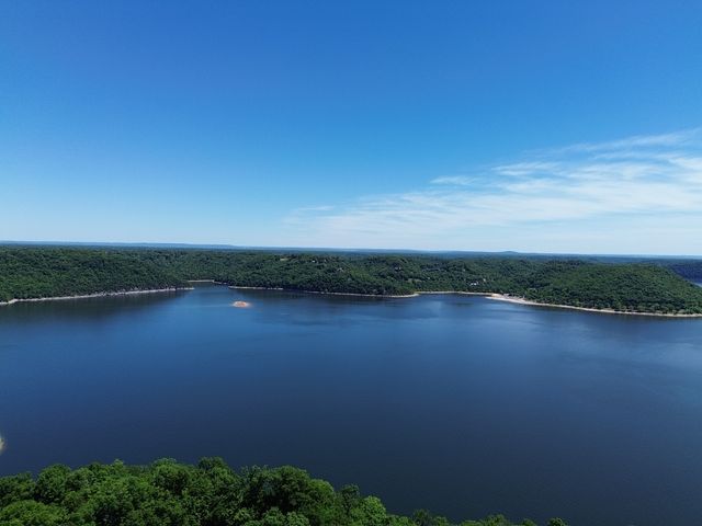 705 Harbor Pointe Dr, Silver Point, TN 38582