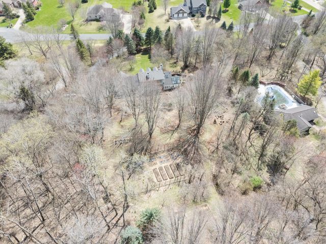 1221 Westhill Drive SW, Rochester, MN 55902