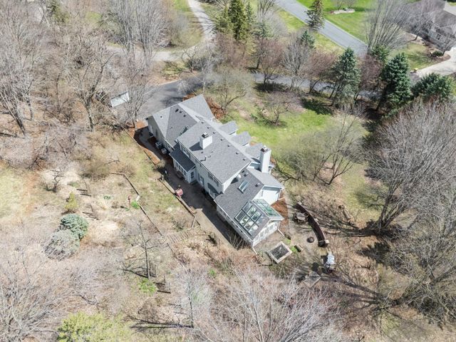 1221 Westhill Drive SW, Rochester, MN 55902