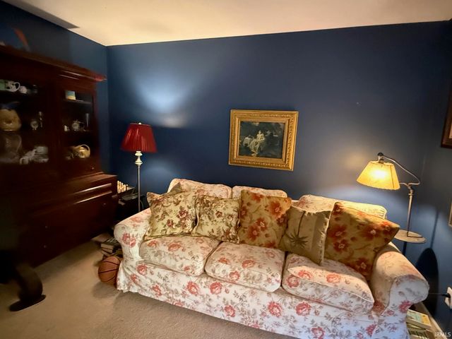 9425 S Pointe Lasalles Dr Unit 50, Bloomington, IN 47401