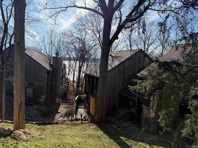 9425 S Pointe Lasalles Dr Unit 50, Bloomington, IN 47401