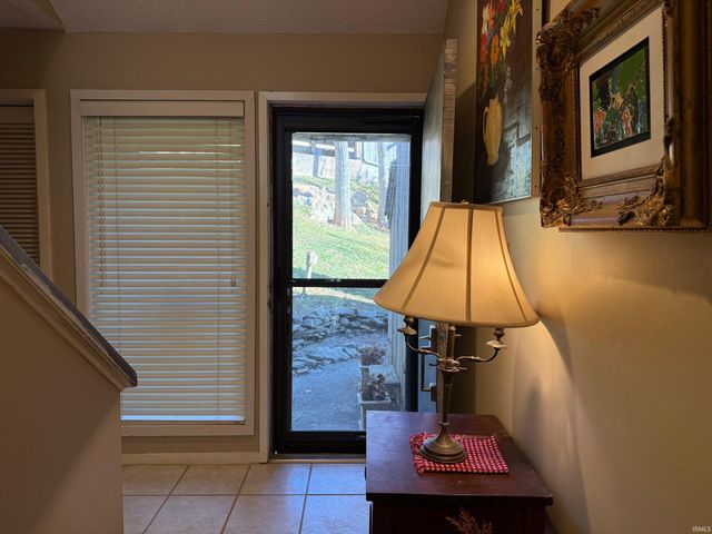 9425 S Pointe Lasalles Dr Unit 50, Bloomington, IN 47401