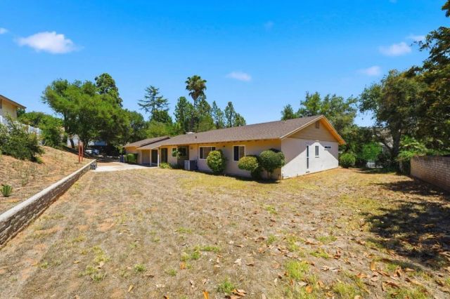 2837 Carlton Way, Fallbrook, CA 92028