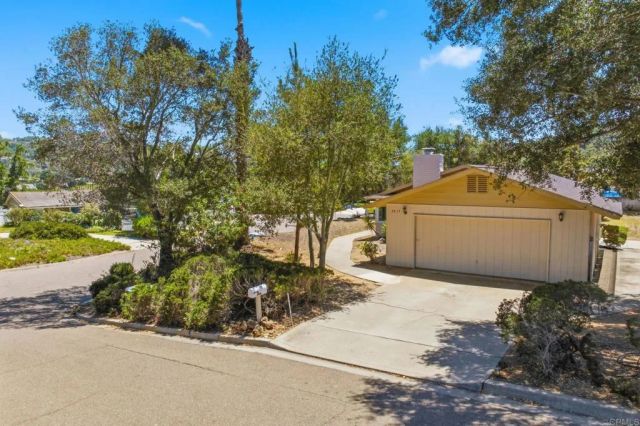 2837 Carlton Way, Fallbrook, CA 92028