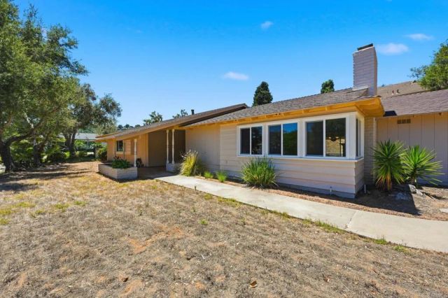 2837 Carlton Way, Fallbrook, CA 92028