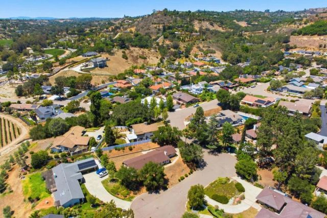2837 Carlton Way, Fallbrook, CA 92028