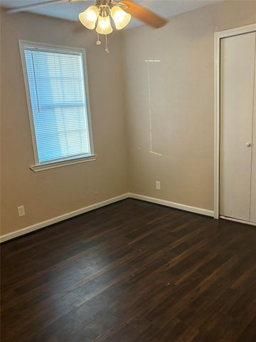 8920 Megan Drive, Fairchilds, TX 77461
