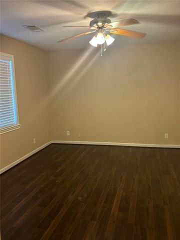 8920 Megan Drive, Fairchilds, TX 77461