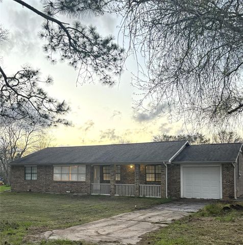 8920 Megan Drive, Fairchilds, TX 77461