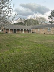 8920 Megan Drive, Fairchilds, TX 77461